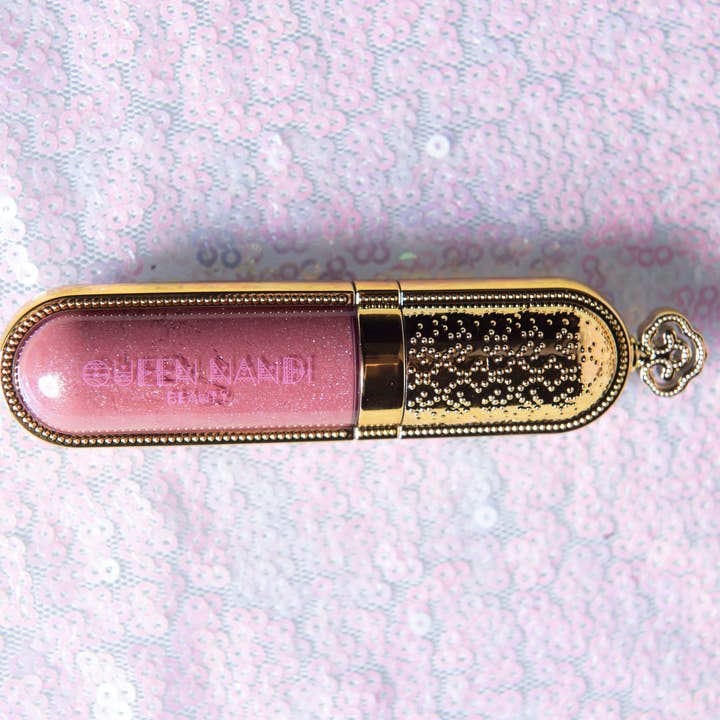 Queen Nandi Beauty – wholesale Läppglans – Queen Lipgloss #035 - skimrande nude med persikoton2