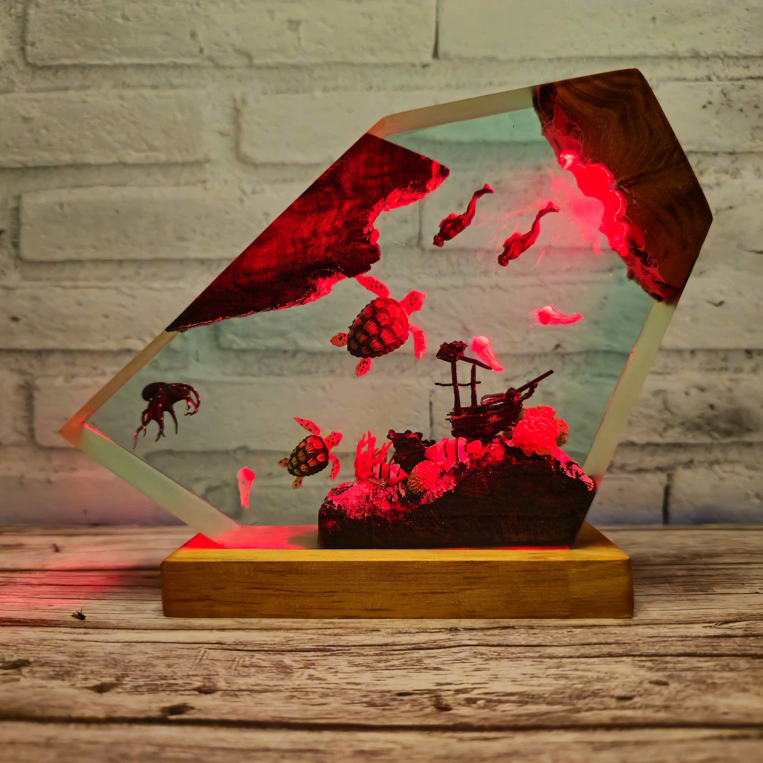 Merchemy - Wholesale Night Light - Sea Turtle Resin Lamp Handmade Diver Decoration7