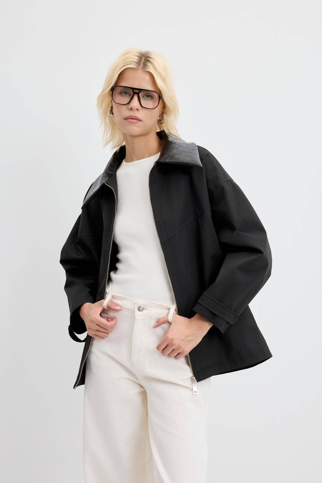 Kadriye Baştürk - Venta al por mayor Chaqueta de cuero - Mujer - Chaqueta de Cuero con Cremallera y Cuello Negro