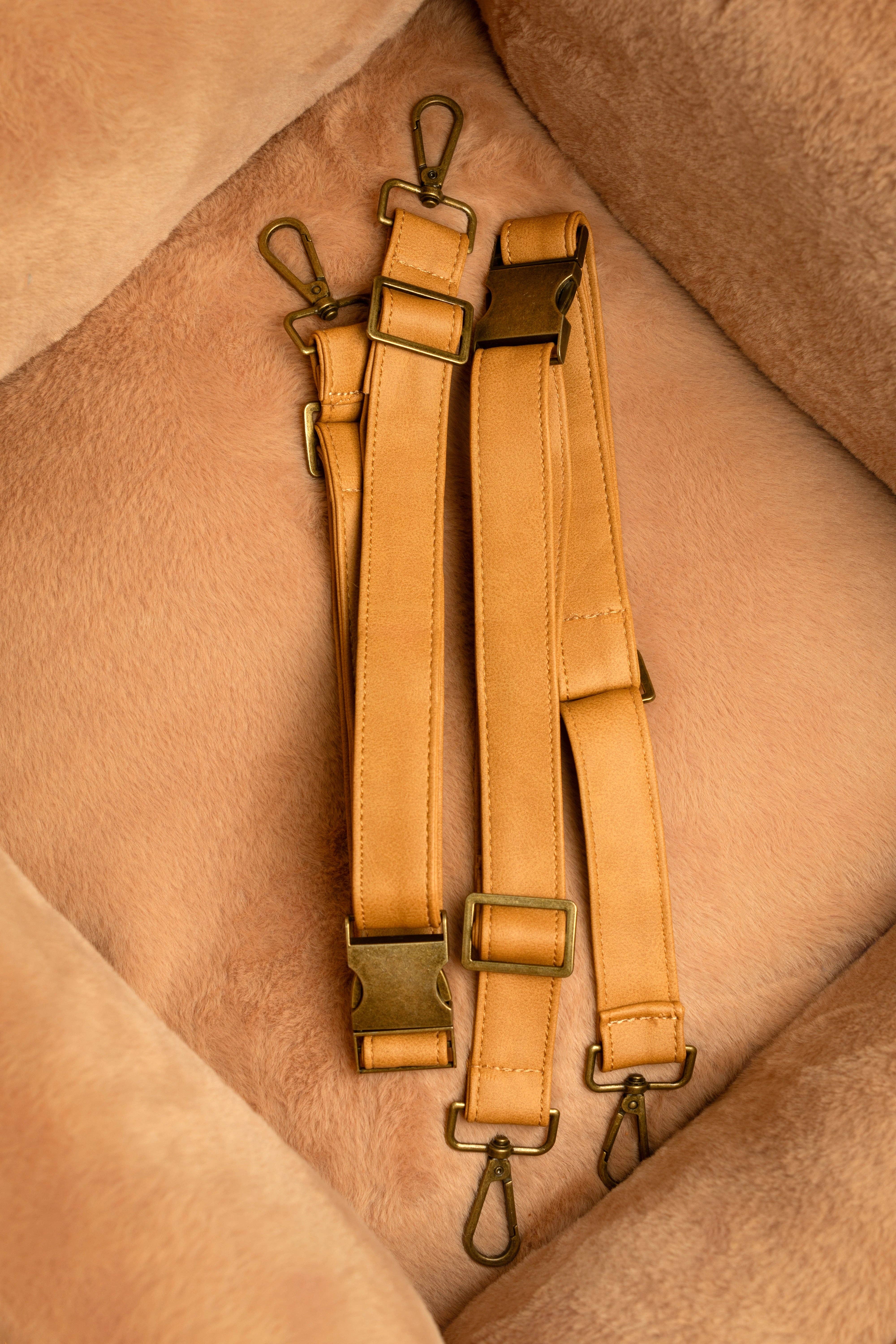 NOAH AND PAW LLC – wholesale Pet carrier – Cat/dog – Dog Car Seat Carrier Orthopedic Crushed Foam, Camel, Vegan Leather10