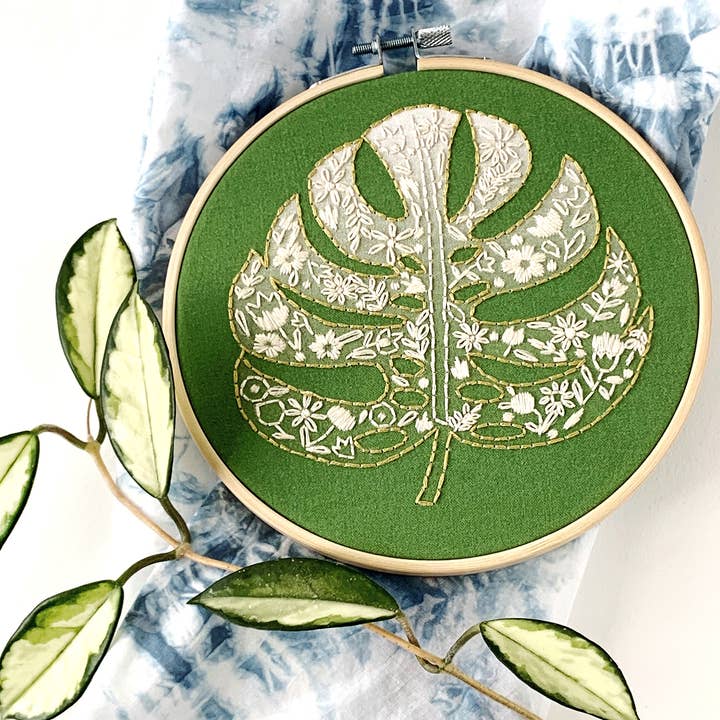 Rikrack - Wholesale Craft Sewing Kit - Monstera Embroidery Kit4