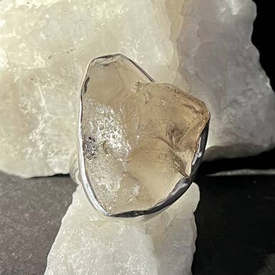 Bague Tektite en argent sterling pour la vente par Nugent Jewelry