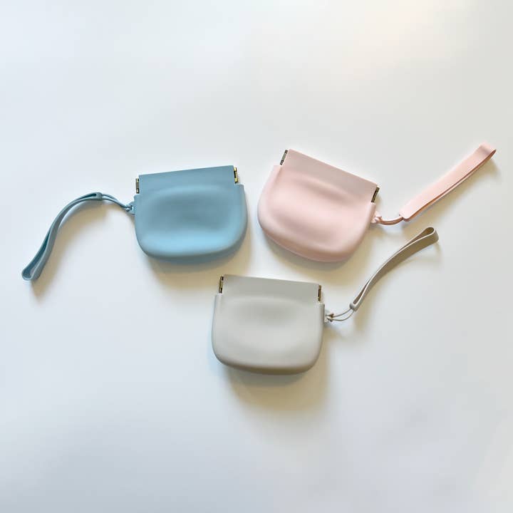 Glacier's Goodies - Wholesale Pet Treat Bag - Dog - Silicone Treat Pouches — Beige4