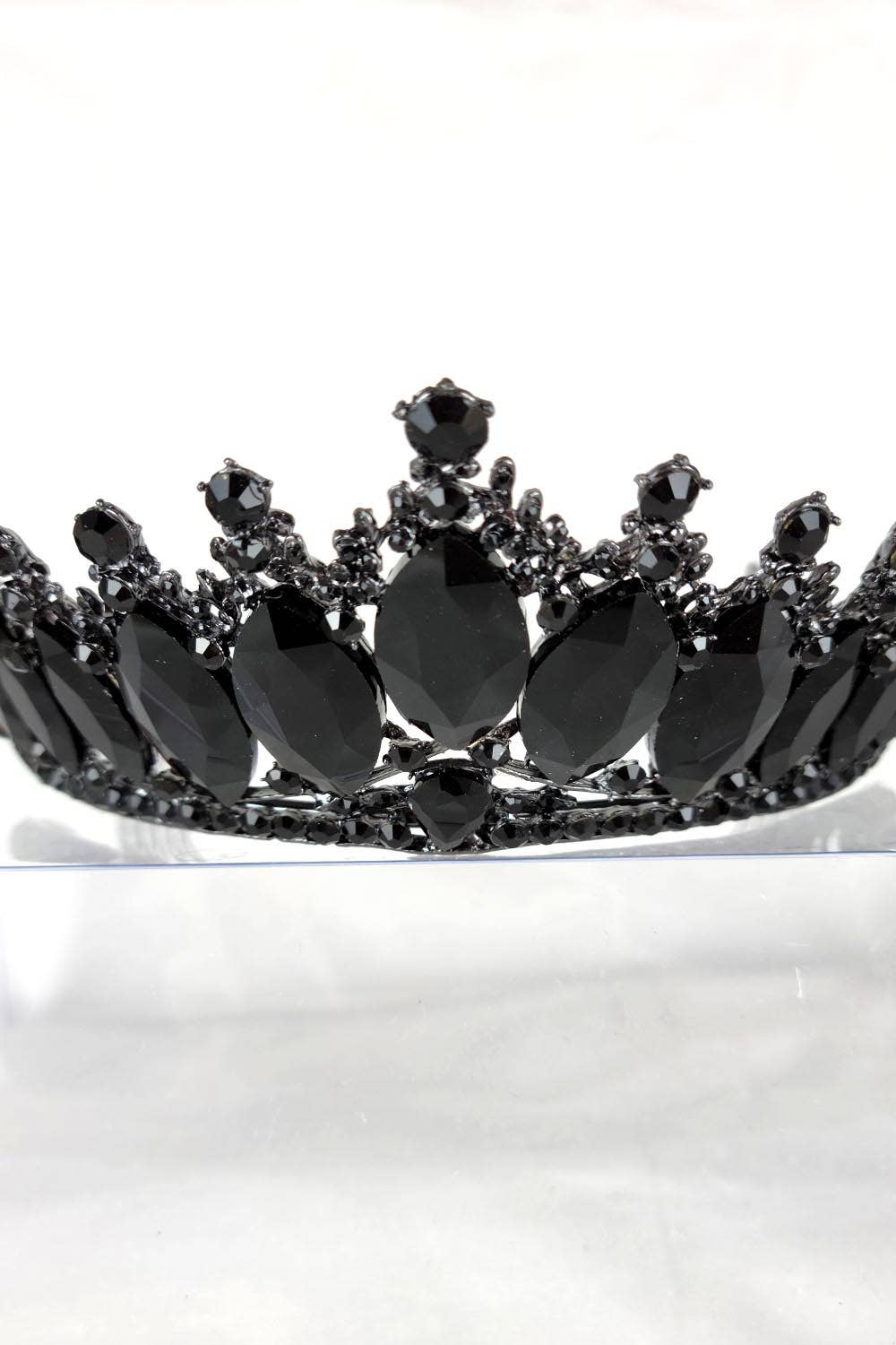 Chicas - Wholesale Tiara - Women's - One Size Fits All Metal Tiara With Jewels HT912-19