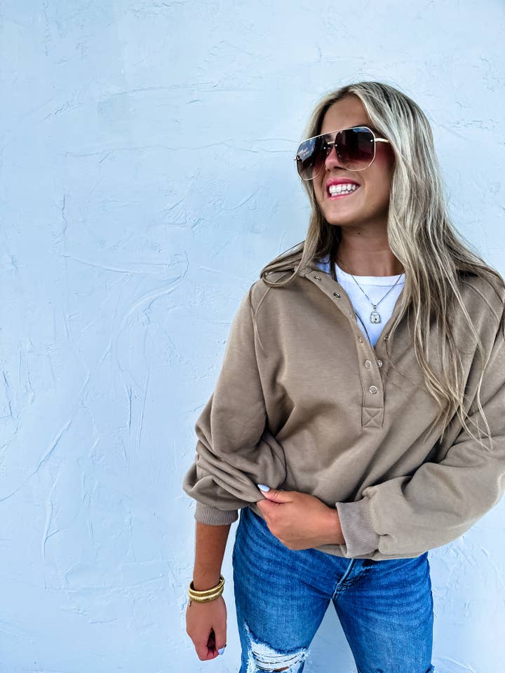 BLAKELEY - Wholesale Sweatshirt - Women's - LAID BACK SNAP BUTTON PULLOVER9