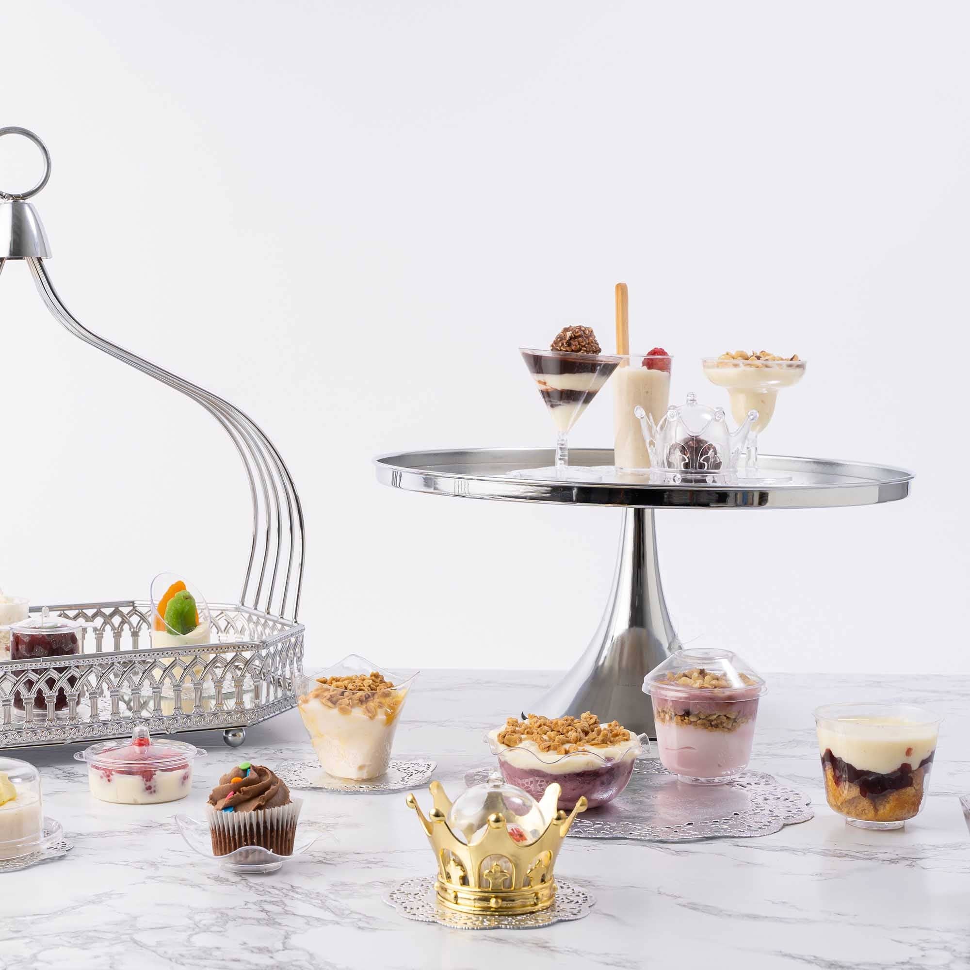 Gold Plastic Crown Party Favor 12pc/bag for wholesale on Faire4