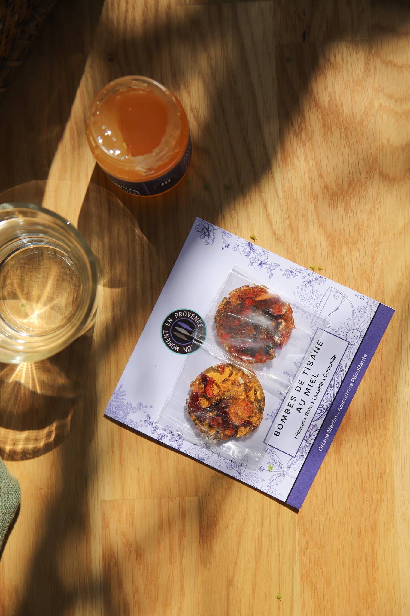 UN MOMENT EN PROVENCE - Wholesale Tea Bags - Lavender Honey Tea Bombs – Hibiscus × Rose × Lava2