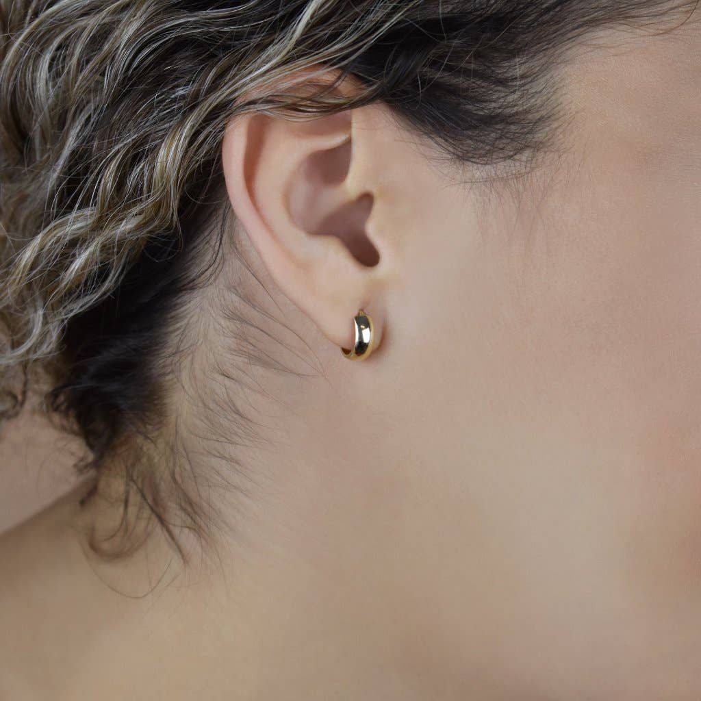 Ofina Jewelry - Venta al por mayor Pendientes de aro pequeños - Huggies gruesos de oro macizo de 10 quilates - PAR7