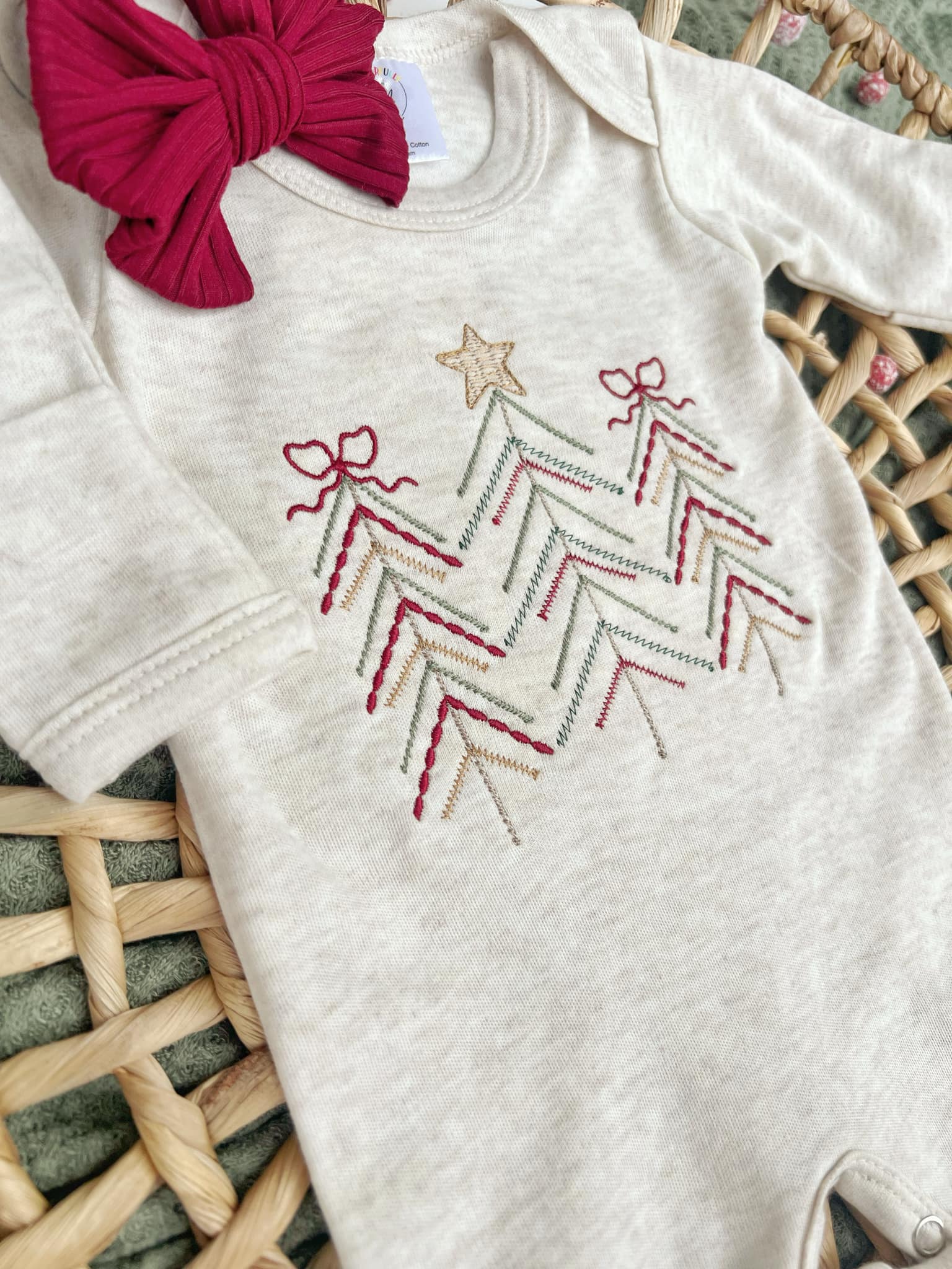 Wonderfully Made - Wholesale Jumpsuit - Baby - Baby Romper | Oatmeal Baby Girl Romper Christmas Tree 2
