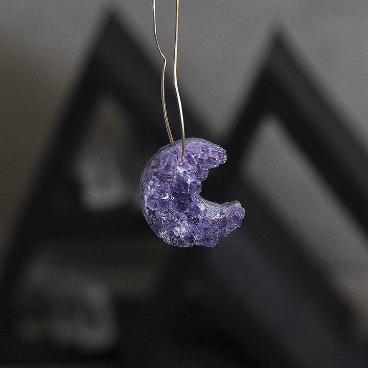 Rock Paradise - Wholesale Spiritual stone/crystal - Crystal Amethyst Moon Crescent Druzy Drilled RK237