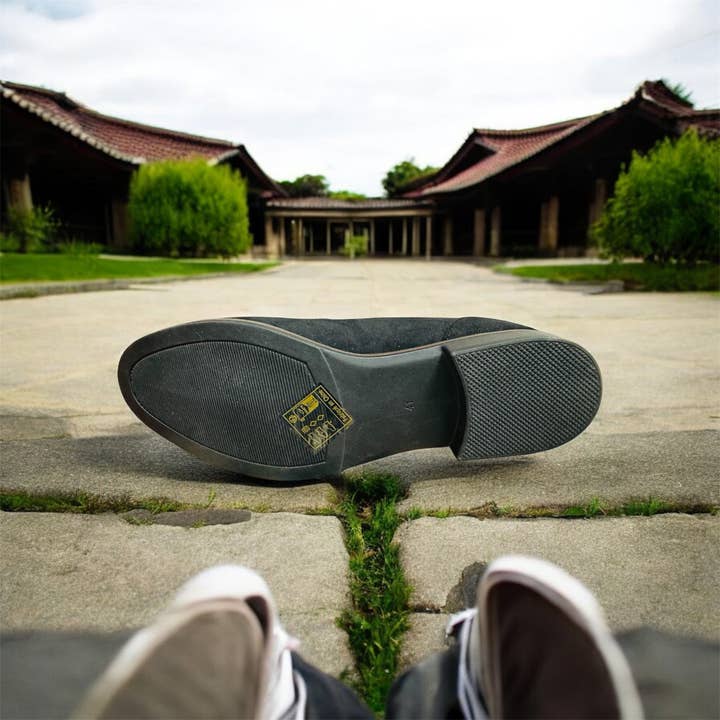 Bellucci women's lace-up shoes in black Manufacturer number: C-402 (Last pieces) for wholesale on Faire3