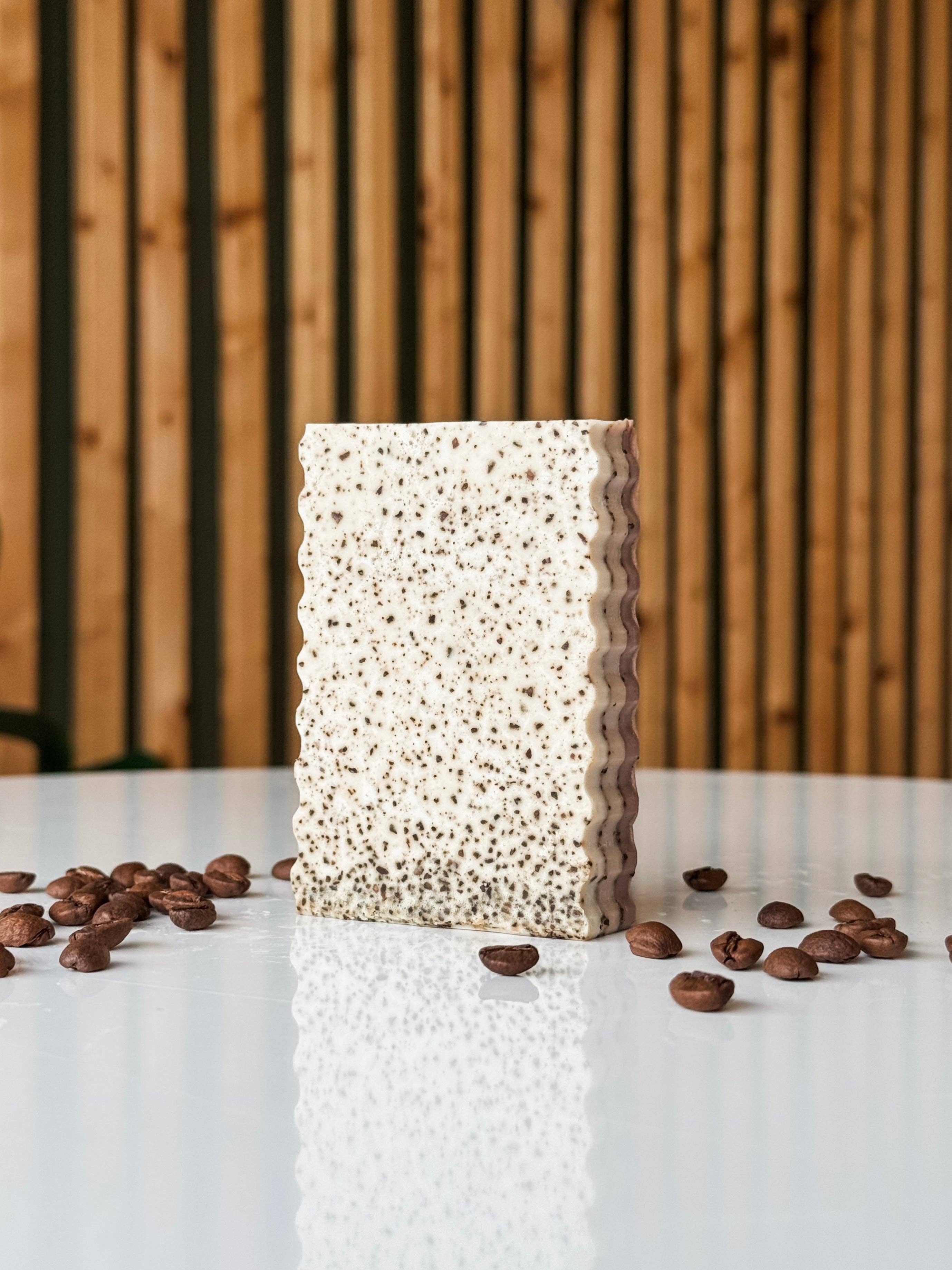 Aspen Essence - Wholesale Zeepblok - Vanille Latte Zeep | Koffie Scrub Bar5