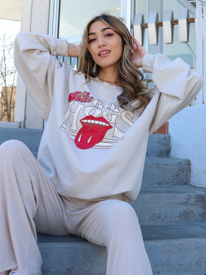 Chandail à manches courtes Go Hogs Stoned Sand Thrifty de Rolling Stones pour la vente par LivyLu