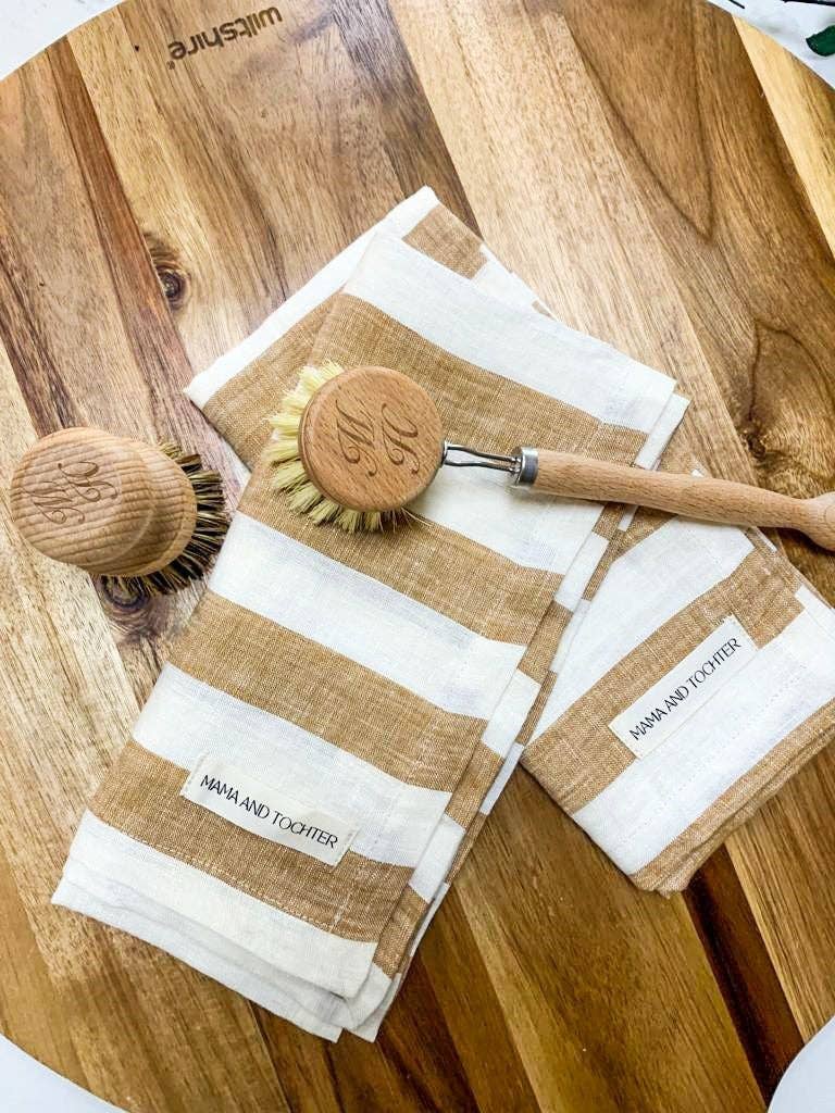 Mama and Tochter - Vendita all'ingrosso Strofinacci - Strofinaccio da tè in puro lino francese, a righe larghe color caramello1