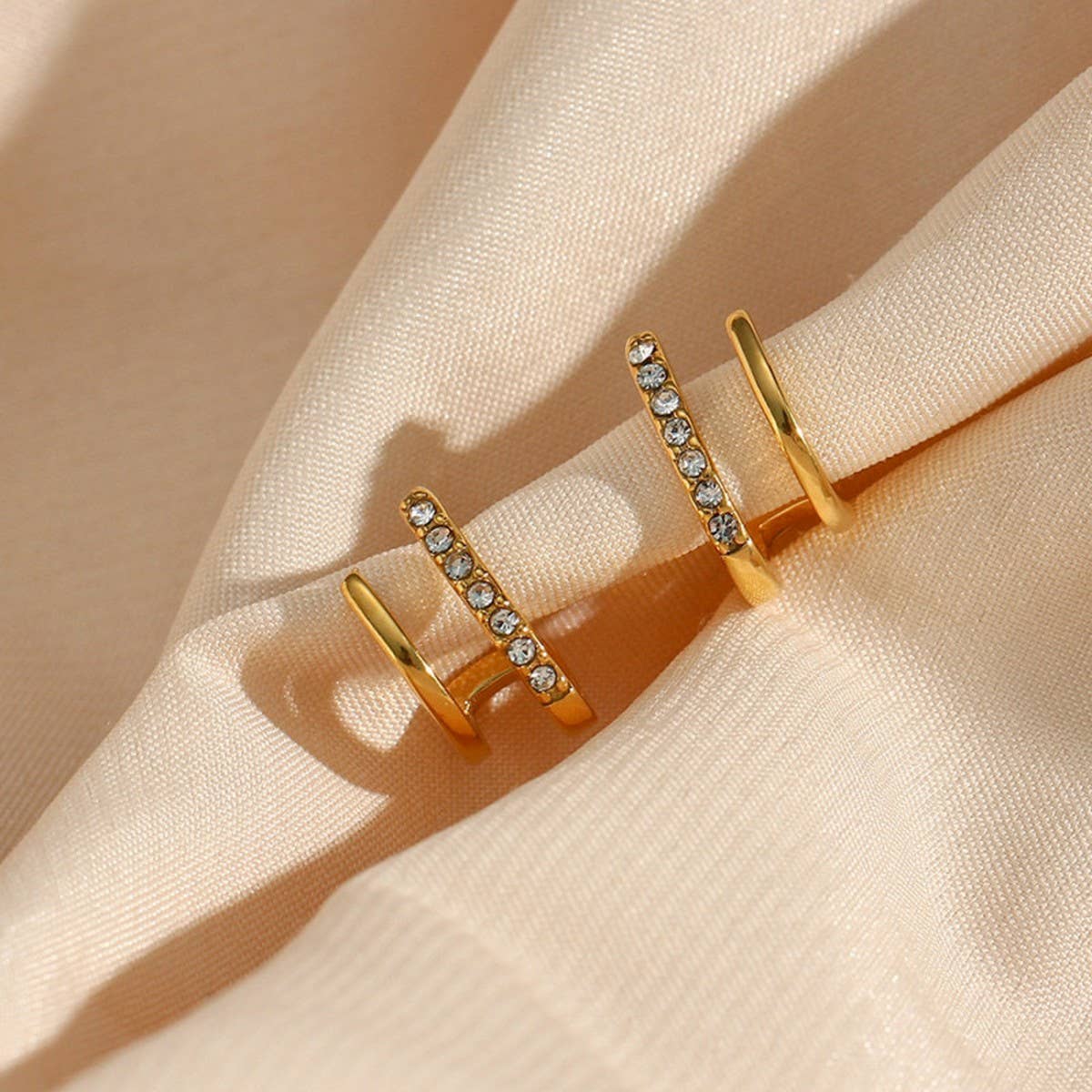 ACCITY - Wholesale Huggie Earrings - GEOMETRIC SIMPLE TEMPERAMENT EARRINGS_CWAJE17191