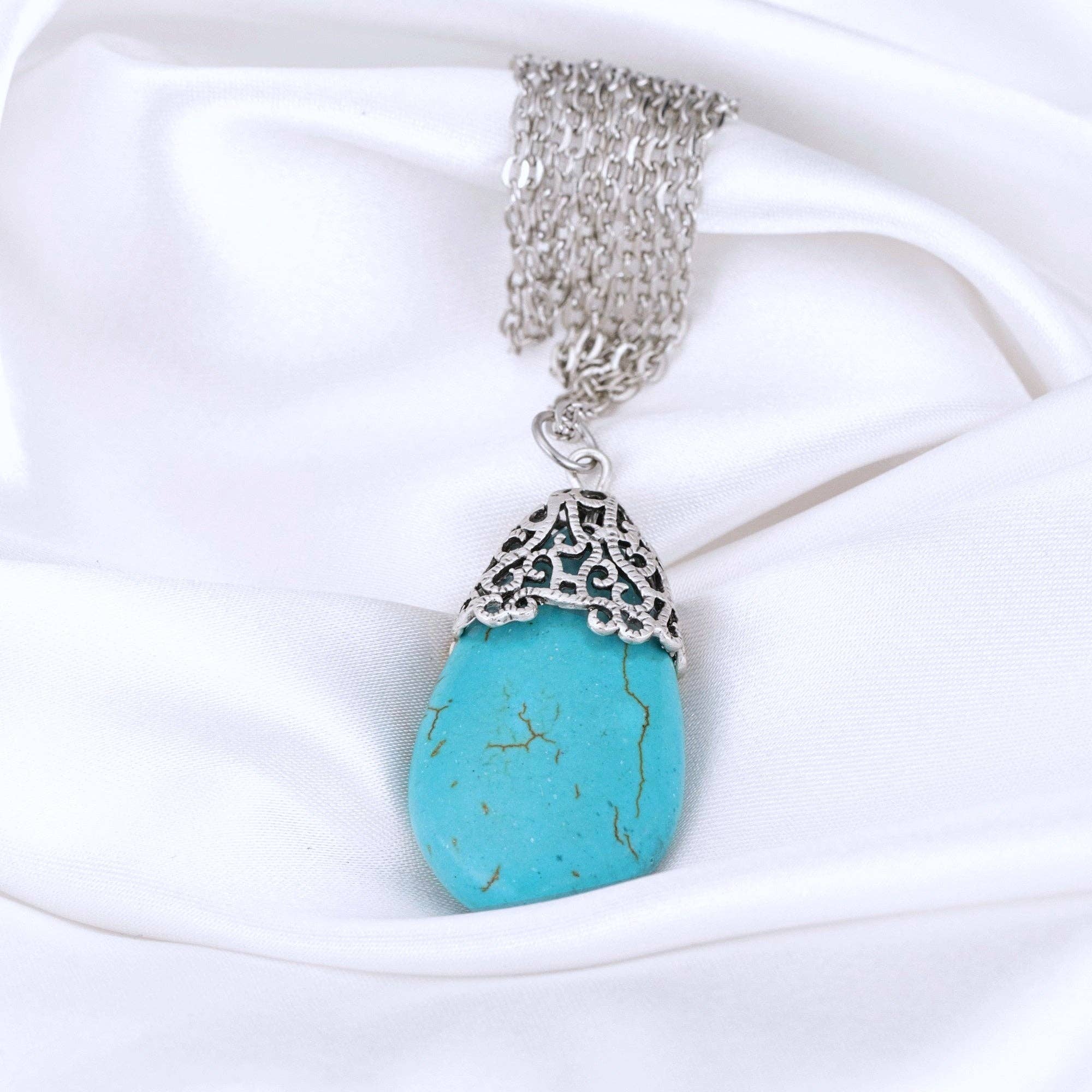 MadamLili - Wholesale Pendant/Charm Necklace - Turquoise Howlite Necklace with Ornaments - VIK-1067