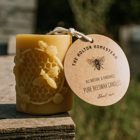 The Holton Homestead - Wholesale Pillar Candle - Beeswax pillar candle 'Honeybun'0