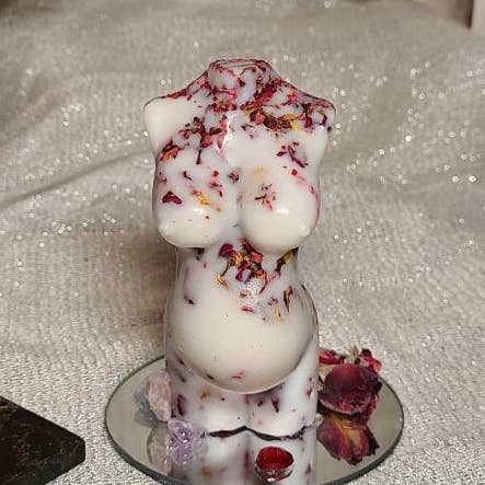 Melmade Scents - Wholesale Novelty Candle - Fertility Goddess Statue