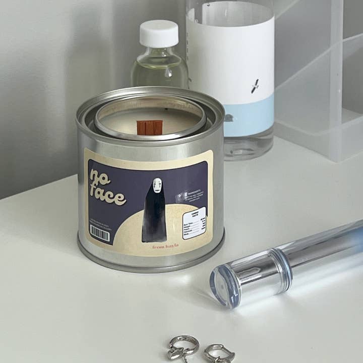 No Face Candle for wholesale by From Kayla