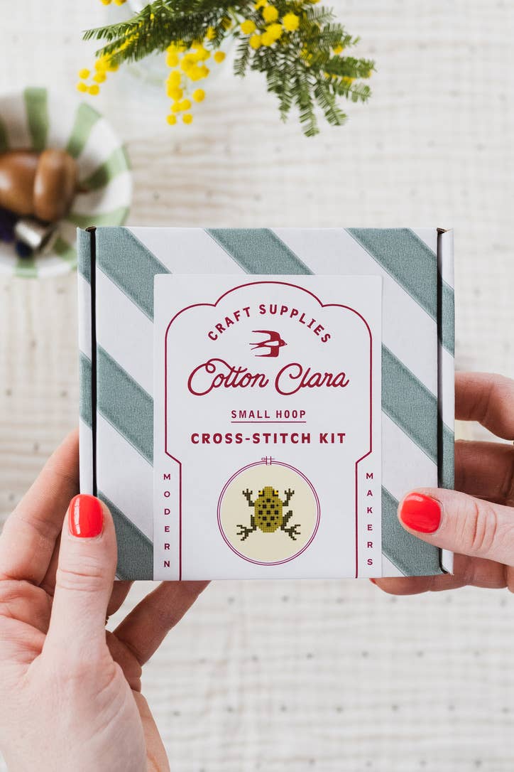 Cotton Clara Craft Kits & Supplies - Wholesale Embroidery/Cross Stitch Supplies - Frog Cross Stitch Kit5