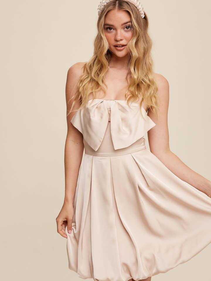 Bubbelzoom Strapless Satijnen Mini Jurk voor wholesale door Listicle