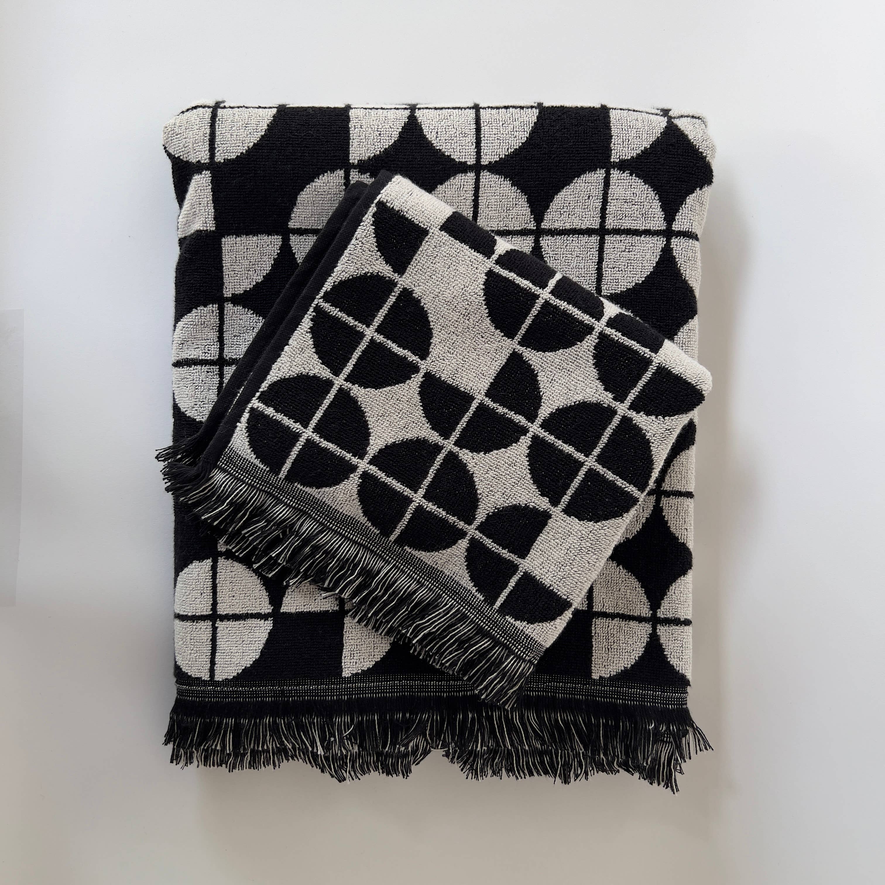 The Loomia - Wholesale Beach Towel - OUTLET- Terry Beach-Pool Towels with some Small Defects4