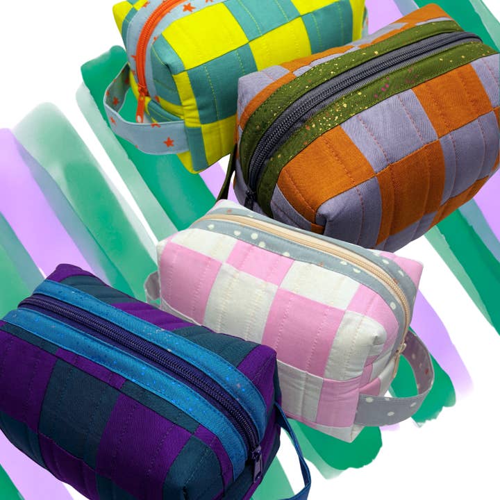 Zipped & Printed - Wholesale Toiletry Bag - Women's - Quilted Boxy Pouch (Cosmetics Pouch, Toiletry Bag, Dopp Kit)4