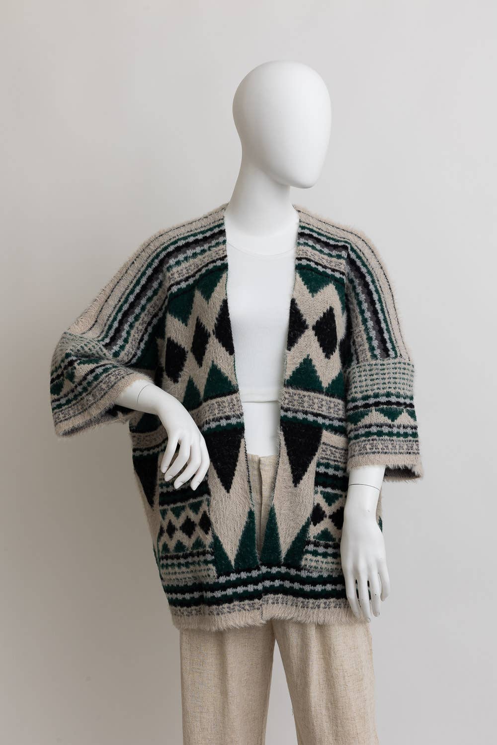 Leto Accessories - Vente Cardigan – femme - Ceinture Ruana en fausse fourrure bohème avec poches douillettes - Cardigan tribal13