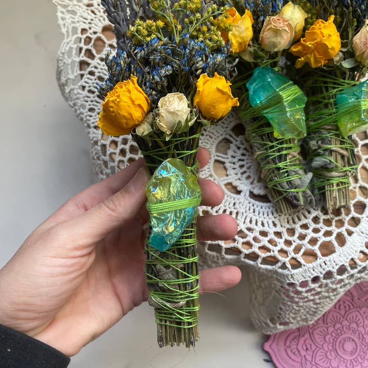 CharlieHaze - Vendita all'ingrosso Salvia - Fluorite arcobaleno, Blu + Verde, Smudge di Salvia e Lavanda