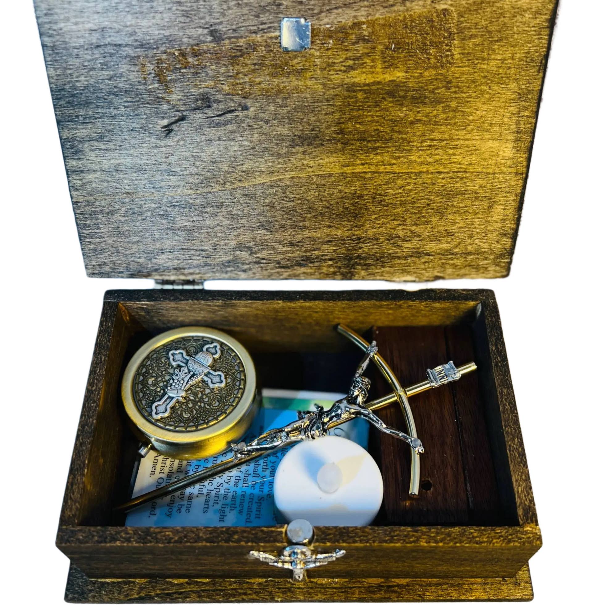 Oremus Mercy – Großhandel Dekoschachteln – Tragbarer Altar für Kranke & Hausgebundene mit Kreuz1