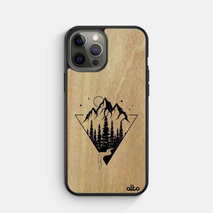 Anigre Wood | Coque de protection pour iPhone - Ruisseaux de montagne pour la vente par Alto Collective