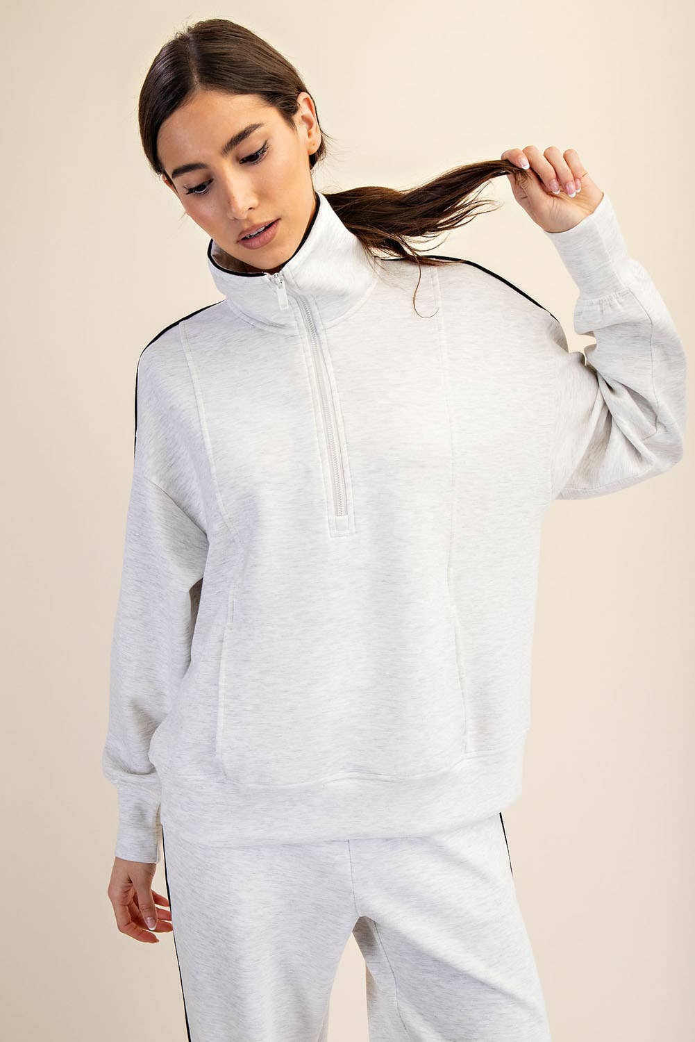 Rae Mode - Vendita all'ingrosso Felpa - Donna - PULLOVER CON ZIP A QUARTO E TUBAZIONI SCUBA MODALE4