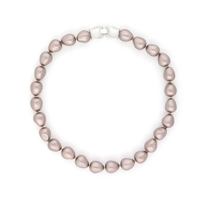 ZENZII Jewelry - Wholesale Beaded/pearl necklace - Classically Chic Pearl Strand Necklace11