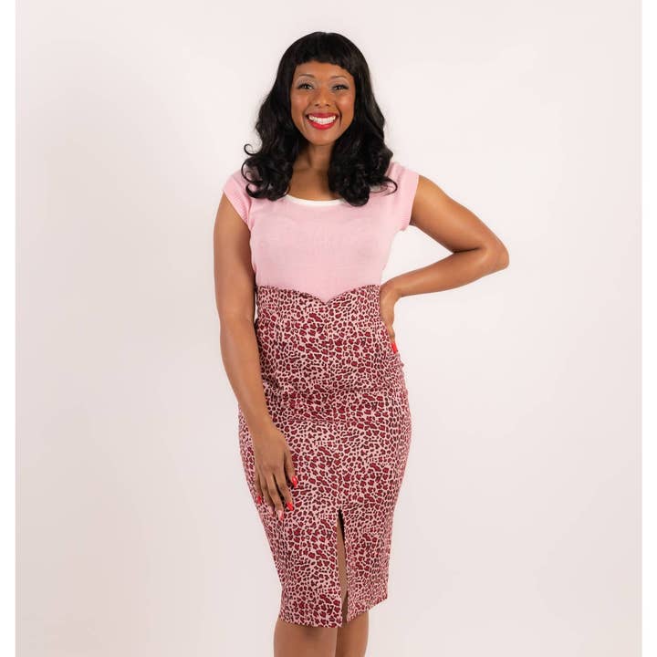 Rilla Pink Roar Pencil Skirt and other Purchase Wholesale botellas licor. Free Returns & Net 60 Terms on Faire trending on Faire.