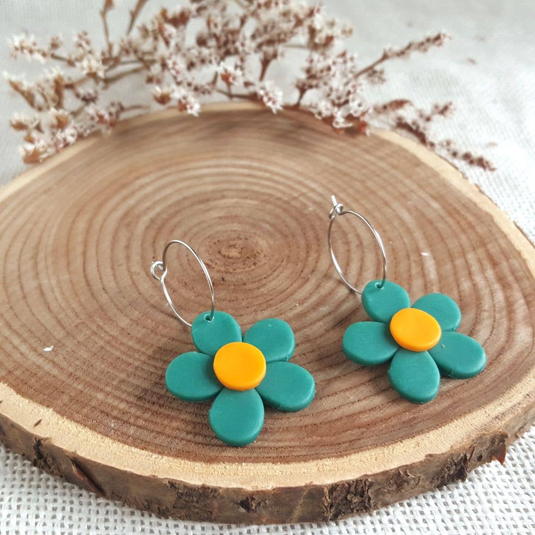 PASTACUITA – Großhandel Ohrhänger – Handgefertigte Gänseblümchen-Ohrringe „Boho“6