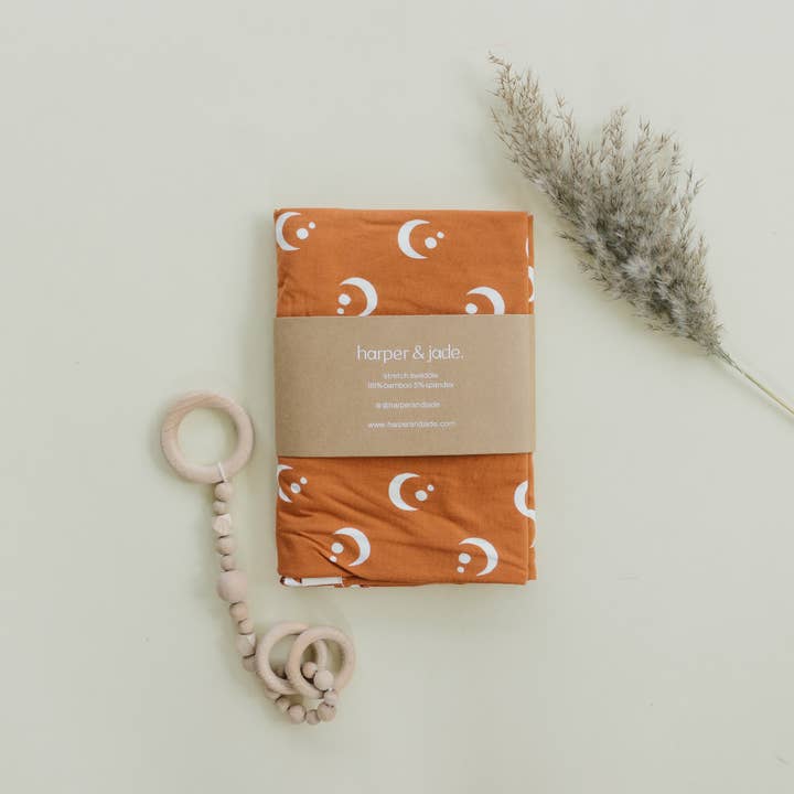 Hej Moon Bambus Swaddle for engroshandel hos harper and jade