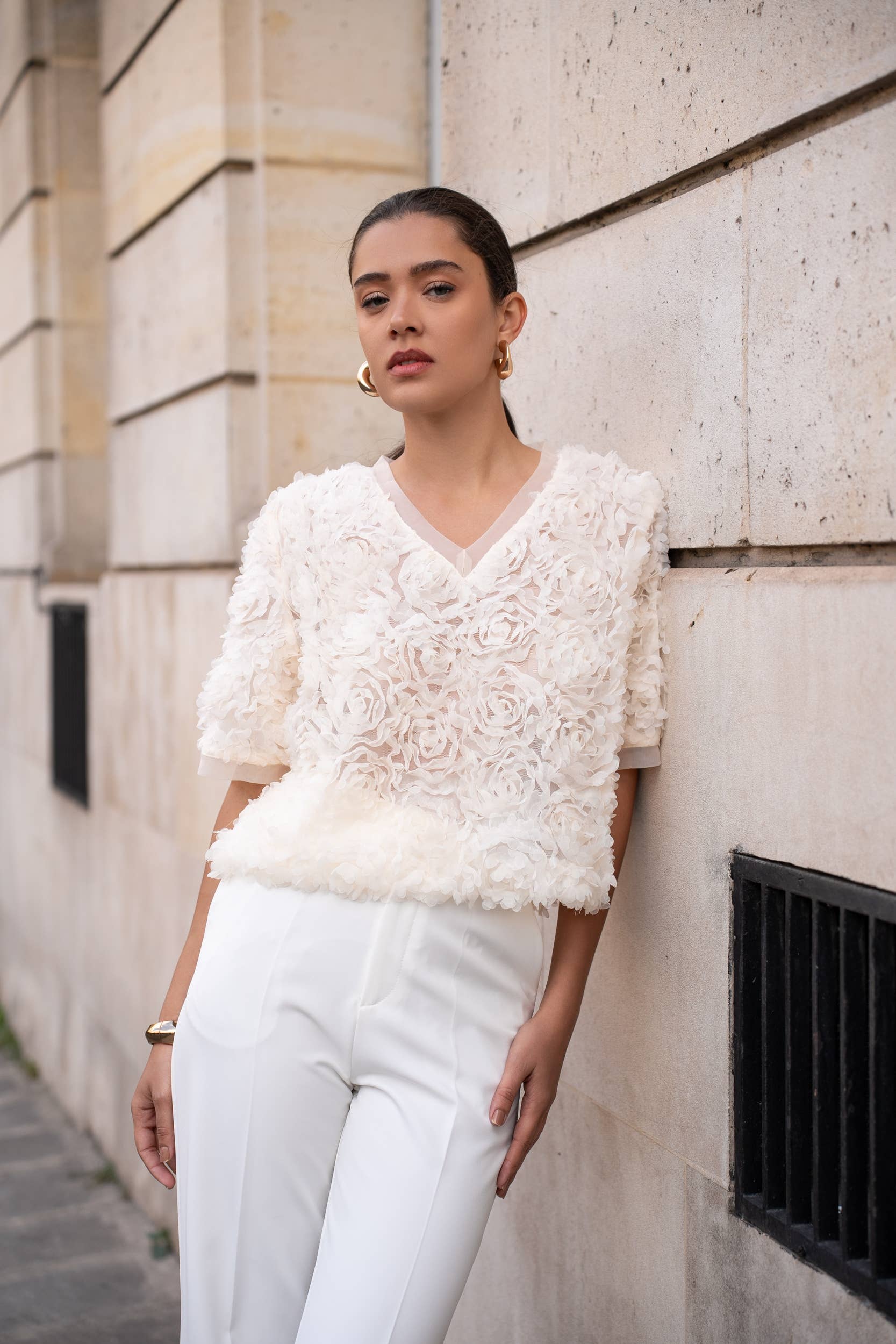 CHOKLATE PARIS – Blusa - Mulher por atacado – Blusa texturizada de mangas curtas com decote em V - CK08389