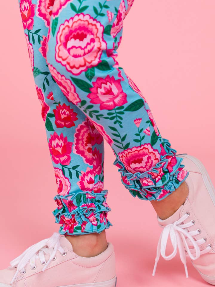 Azul Leggings Clássicas com Folhos Traseiros Assinatura para Meninas Pequenas com Flores Brilhantes para venda a revendedores na Faire8