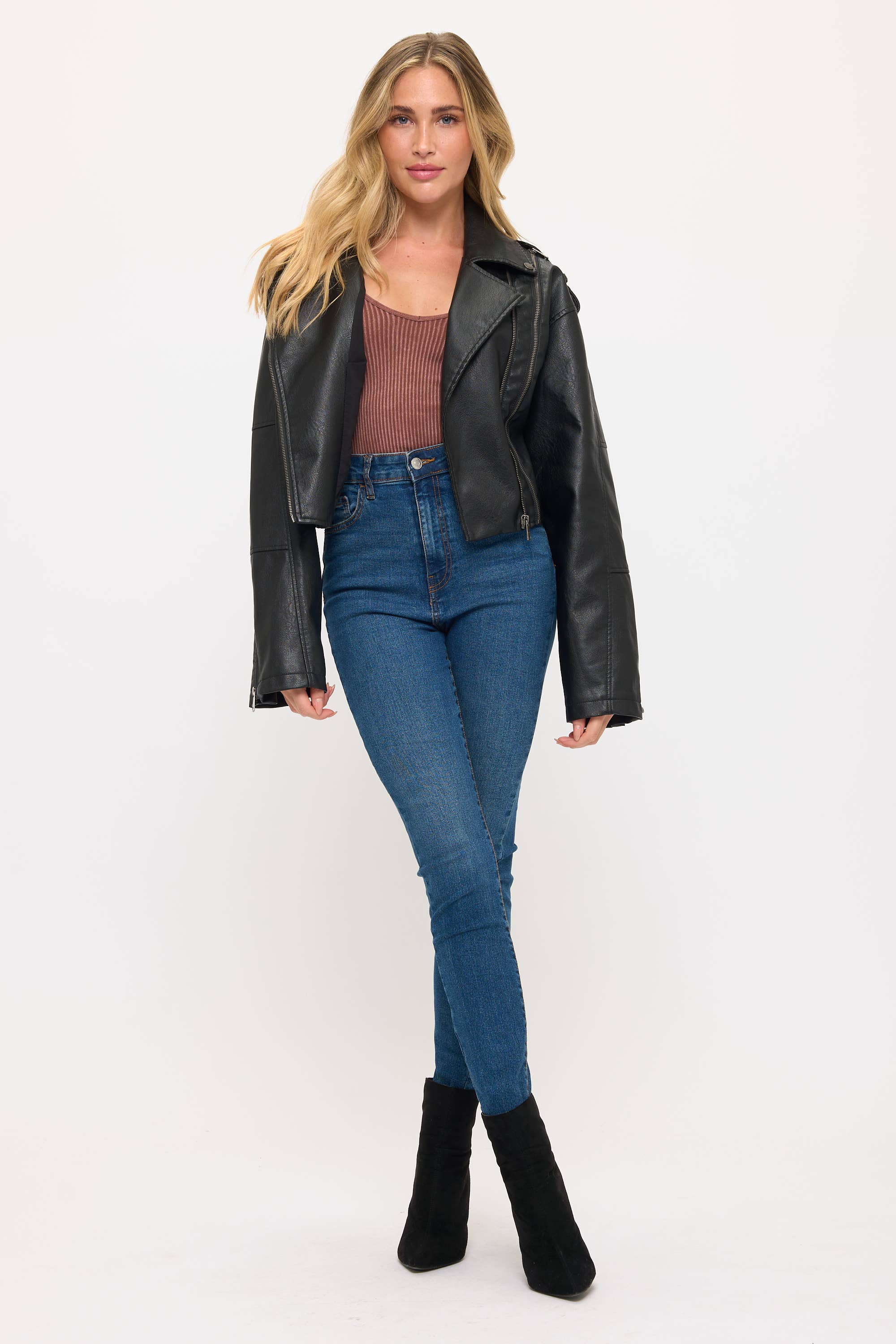 Preto CLALJ0095: Casaco de Motociclista em Pele Vegan de Inspiração Vintage para venda a revendedores na Faire3