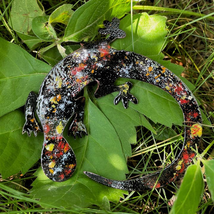 Clever Goods by Annabelle Noel Designs - Wholesale Outdoor Ornament/Decor - Copper Enamel Gecko Garden Decor Assortment