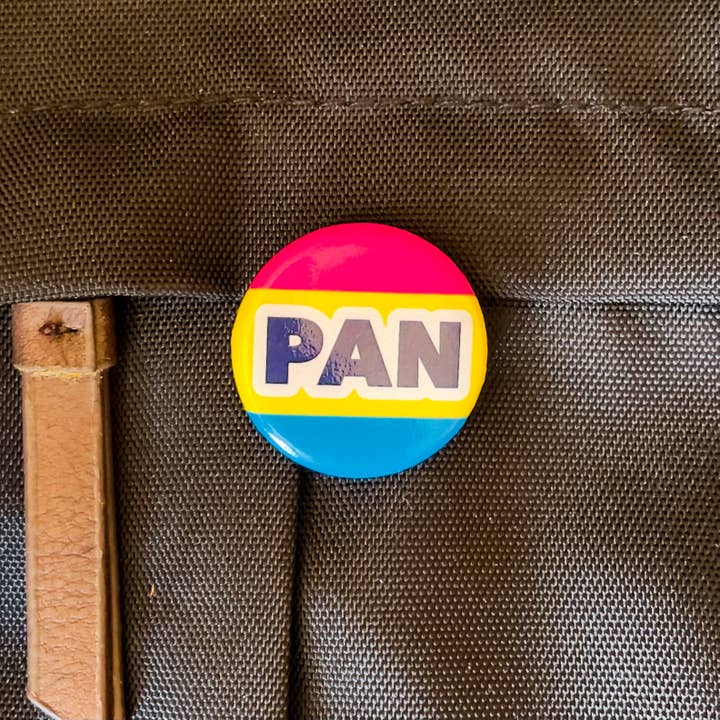 Pulsante pansessuale per la vendita all'ingrosso da parte di Mostly Motivational