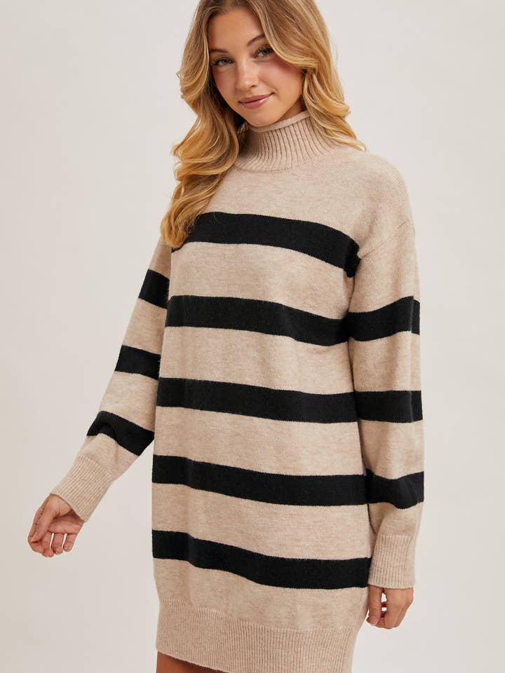 Bluivy - Venta al por mayor Vestido - Mujer - VESTIDO TIPO JERSEY DE PUNTO A RAYAS CON CUELLO ALTO