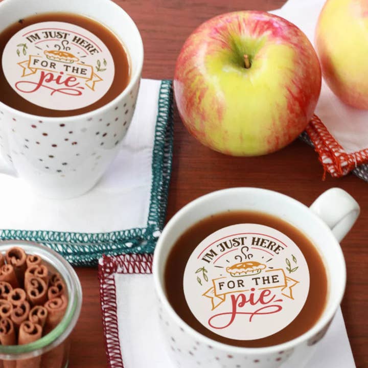 Je suis juste ici pour la tarte, décorations de fête comestibles pour boissons. pour la vente par Homespun Parties