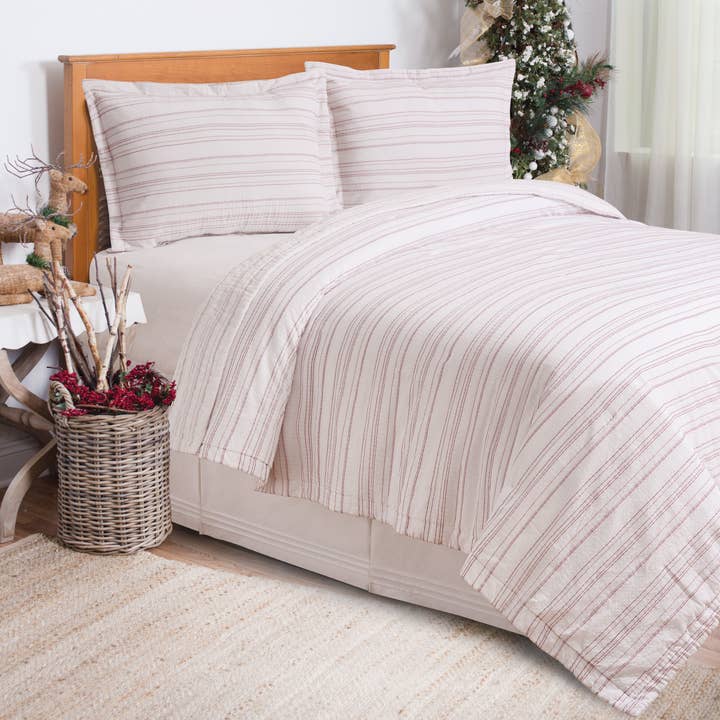 SALE Dotted Seersucker King 3 Piece Quilt Set for wholesale by C&F Home