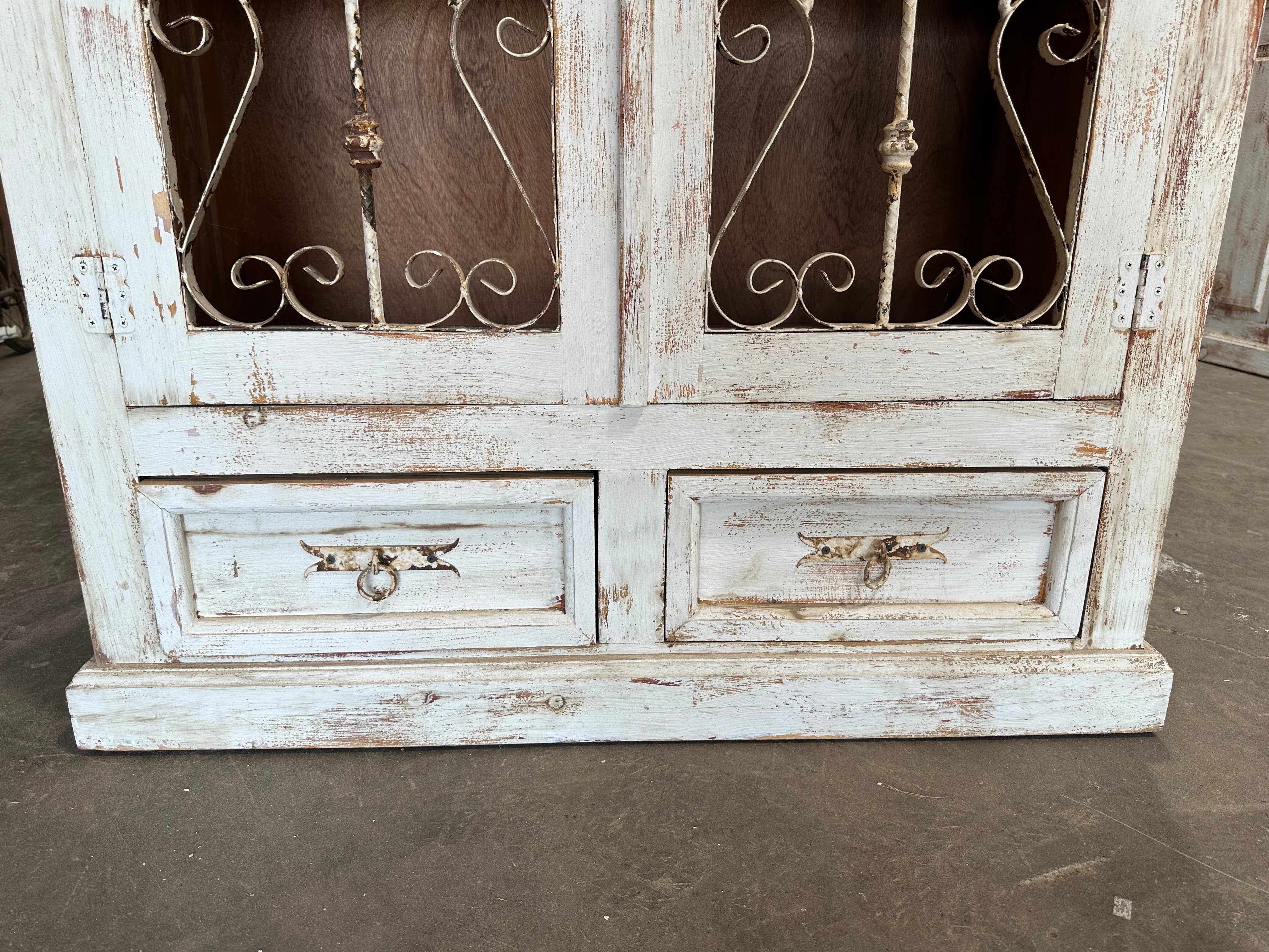 My Amigos Imports - Vente Armoire - Armoire double rustique en bois avec vitrine 112x51x183 cm5