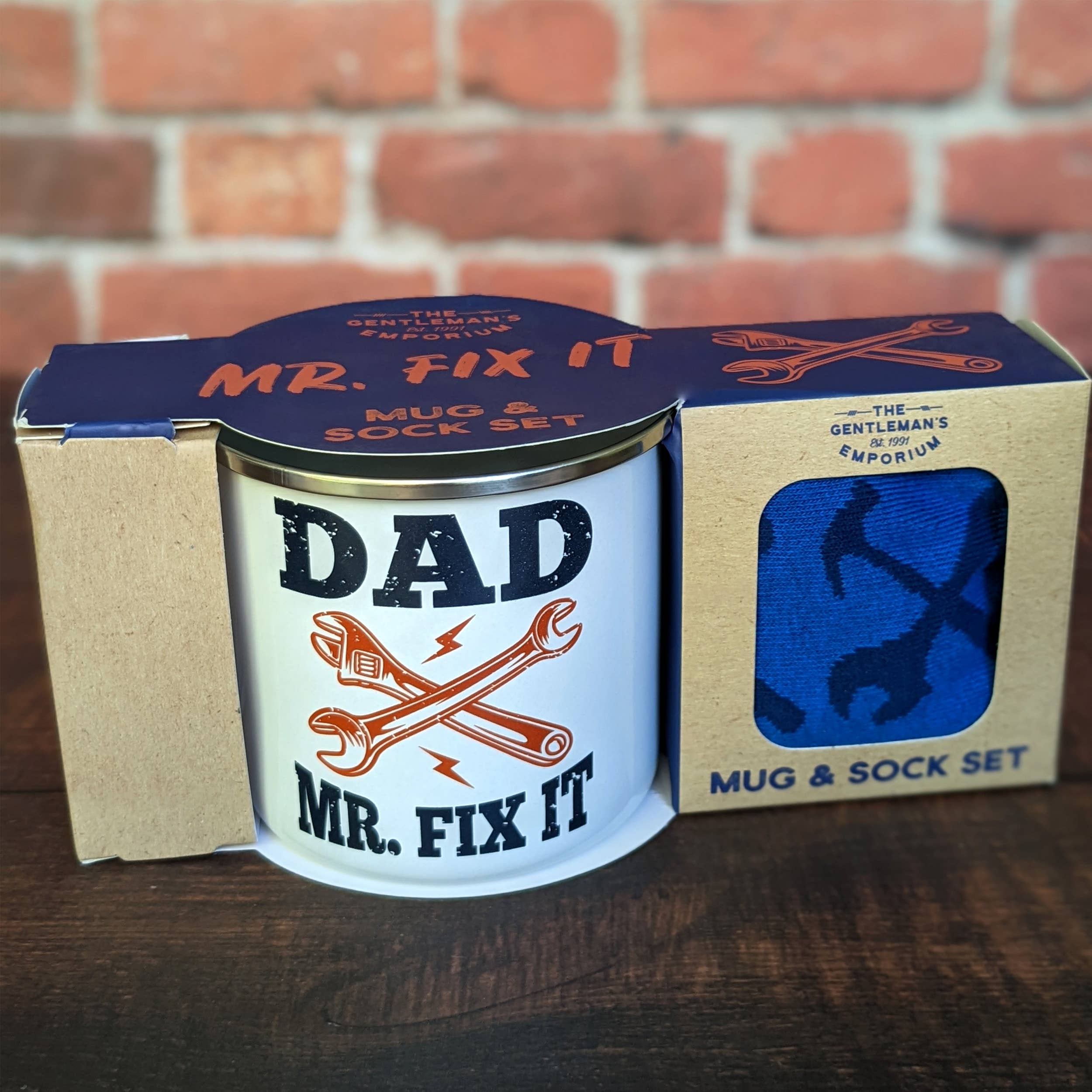 Robert Frederick Ltd – wholesale Coffee mug – Gentlemen's Emporium Enamel Mug & Socks - Dad Mr Fix It0