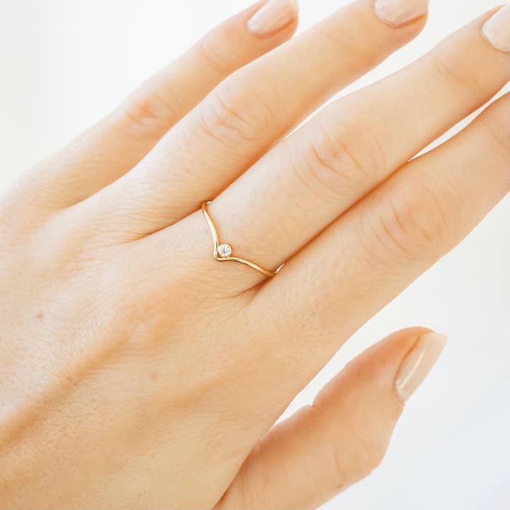 PETITE GOLD - Wholesale Single Stone/Solitaire Ring - Aria Ring