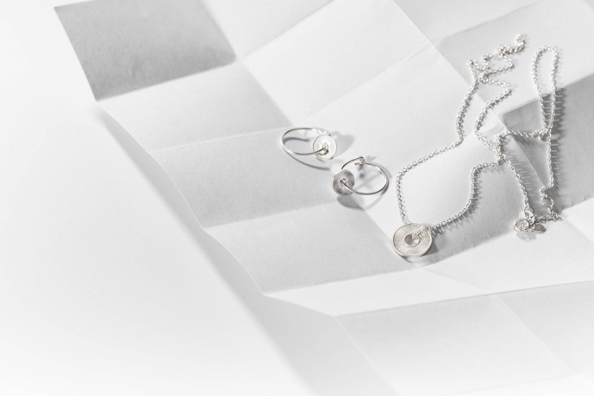 One & Eight - Wholesale Pendant/Charm Necklace - Silver Sorrel Necklace4