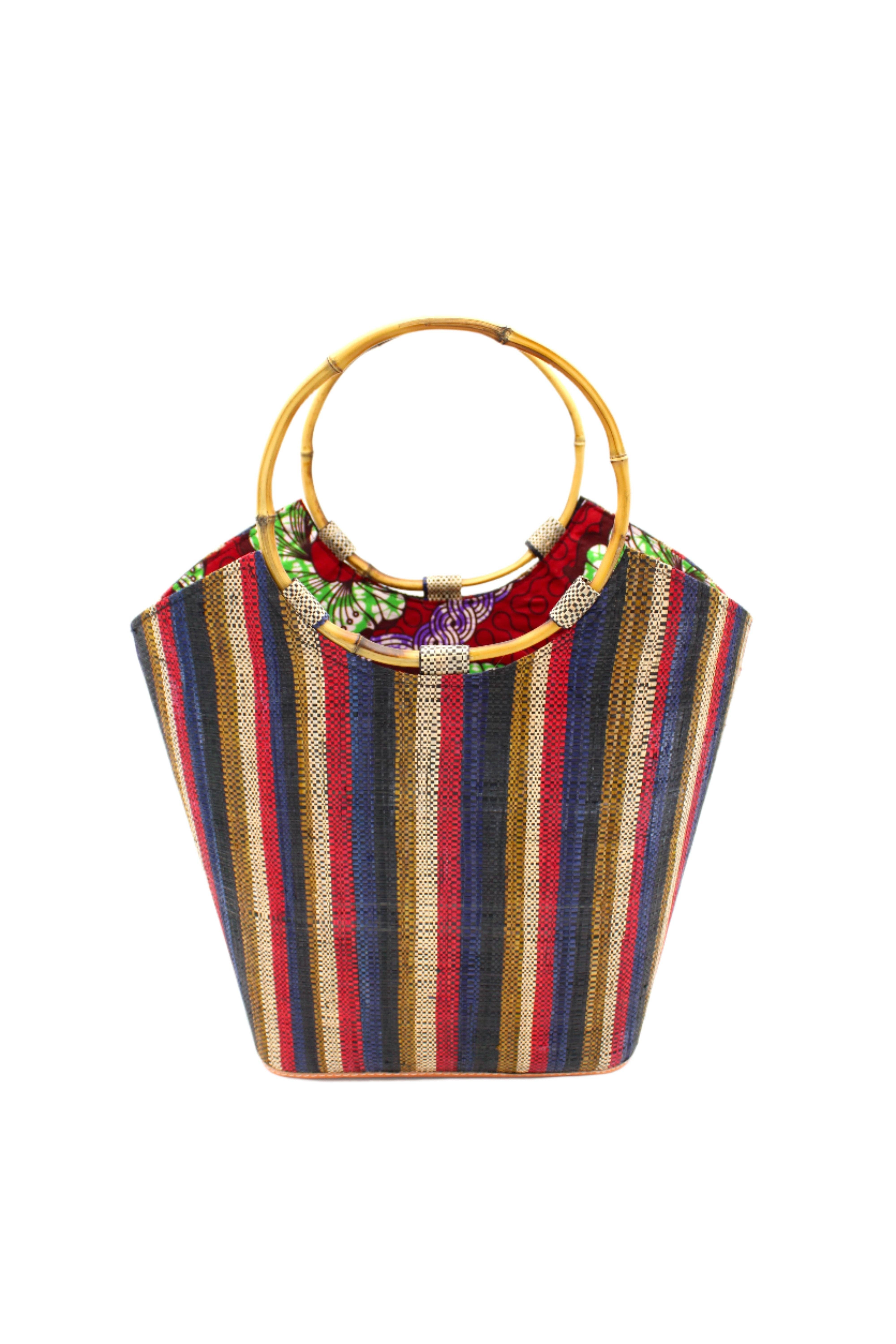 Wholesale Carmen Straw Bucket Bag with Bamboo Handles for your