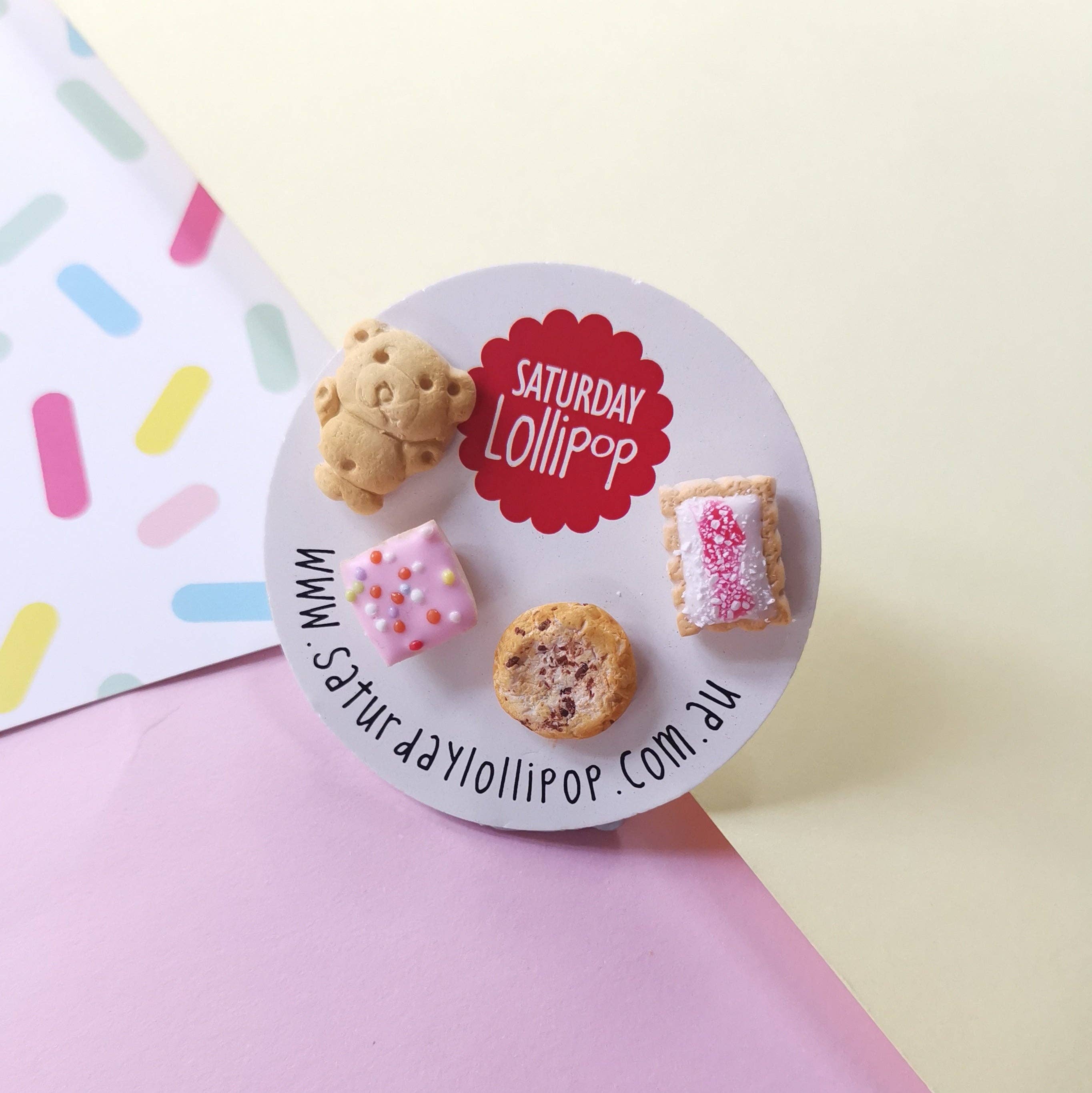 Saturday Lollipop - Vente Clous d'oreille - Clous en boîte à biscuits